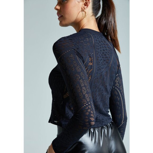 Black Active Workout Abstract Design Mesh Holes Long Sleeve Top - Picture 6 of 6